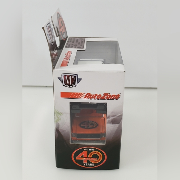 Autozone Collectible Chevrolet Truck - Picture 4 of 7